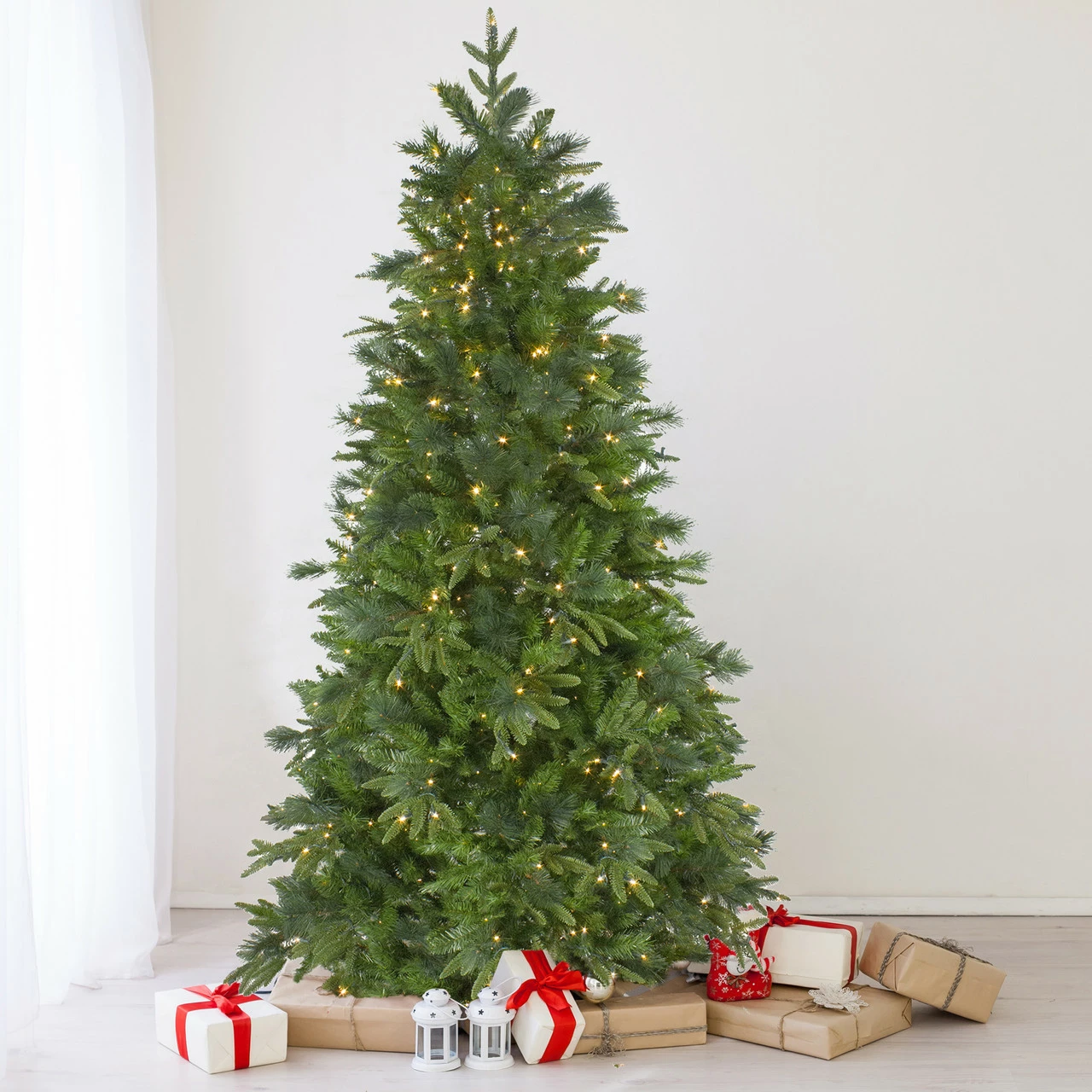 Northlight 9' Pre-Lit Full Mixed Rosemary Emerald Angel Pine Artificial Christmas Tree - Clear LED Lights 4 Northlight 9' Pre-Lit Full Mixed Rosemary Emerald Angel Pine Artificial Christmas Tree - Clear LED Lights - Image 2